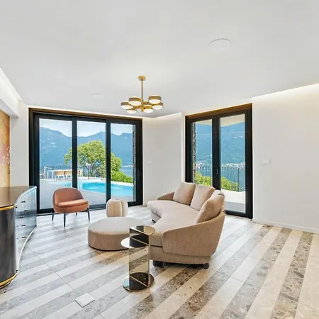 Villa Gabi - Luxury Villa, Sala Comacina