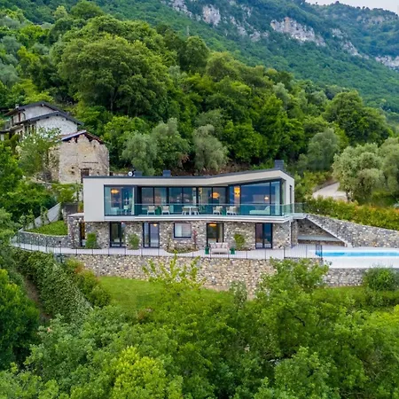 Gabi - Luxury Villa, Sala Comacina